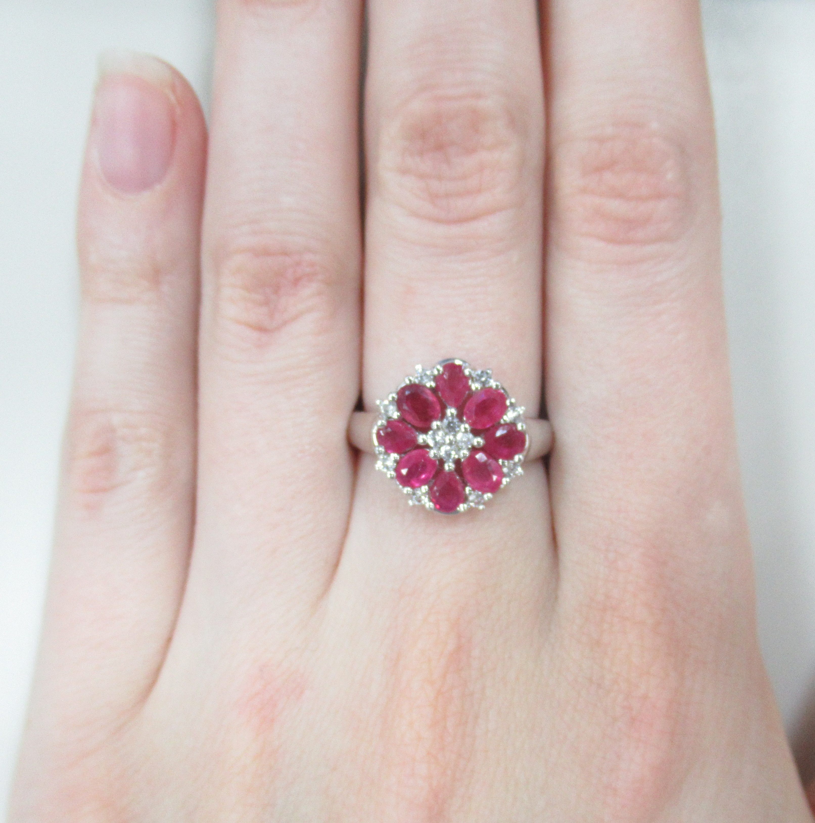 Серебряное кольцо с рубинами